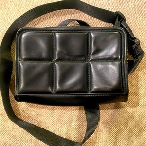 Amanda Uprichard Quilted crossbody/belt bag black in VGUC